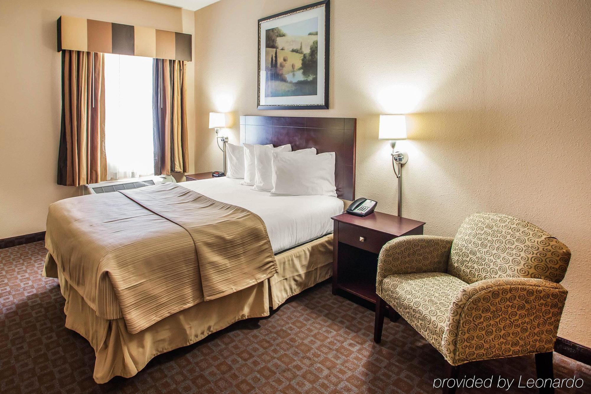 Quality & Hotel Peoria