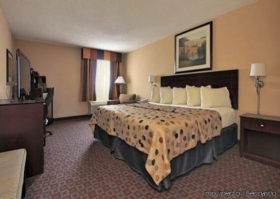 Quality & Hotel Peoria
